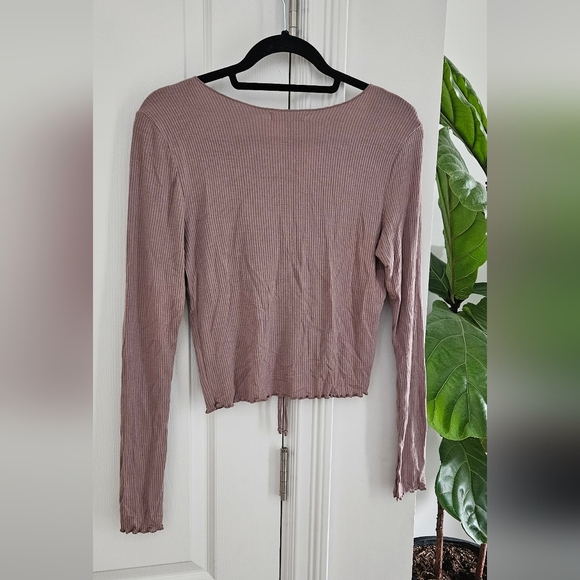 Antistar Ribbed Ruched Long Sleeve Top - Picture 2 of 3